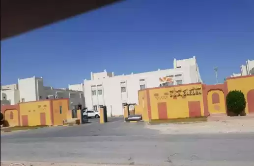 Residential Ready Property 4 Bedrooms U/F Villa in Compound  for rent in Al Sadd , Doha #7135 - 1  image 